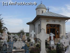 [P17] Mănăstirea Pasărea - Biserica din cimitir. » foto by iulianic
 - 
<span class="allrVoted glyphicon glyphicon-heart hidden" id="av1214495"></span>
<a class="m-l-10 hidden" id="sv1214495" onclick="voting_Foto_DelVot(,1214495,26720)" role="button">șterge vot <span class="glyphicon glyphicon-remove"></span></a>
<a id="v91214495" class=" c-red"  onclick="voting_Foto_SetVot(1214495)" role="button"><span class="glyphicon glyphicon-heart-empty"></span> <b>LIKE</b> = Votează poza</a> <img class="hidden"  id="f1214495W9" src="/imagini/loader.gif" border="0" /><span class="AjErrMes hidden" id="e1214495ErM"></span>