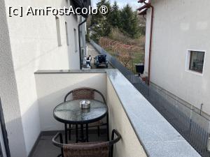 P16 [DEC-2023] Hotel Subcarpaţi, Curtea de Argeş - balconul şi hota zgomotoasă