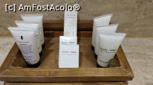 [P10] consumabile din baie » foto by elenaadina
 - 
<span class="allrVoted glyphicon glyphicon-heart hidden" id="av1300038"></span>
<a class="m-l-10 hidden" id="sv1300038" onclick="voting_Foto_DelVot(,1300038,26742)" role="button">șterge vot <span class="glyphicon glyphicon-remove"></span></a>
<a id="v91300038" class=" c-red"  onclick="voting_Foto_SetVot(1300038)" role="button"><span class="glyphicon glyphicon-heart-empty"></span> <b>LIKE</b> = Votează poza</a> <img class="hidden"  id="f1300038W9" src="/imagini/loader.gif" border="0" /><span class="AjErrMes hidden" id="e1300038ErM"></span>