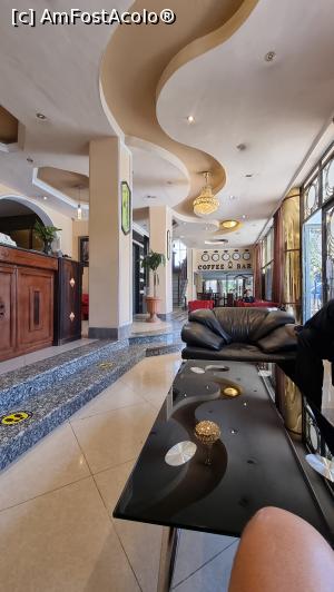 [P17] zona de lobby » foto by robert
 - 
<span class="allrVoted glyphicon glyphicon-heart hidden" id="av1221564"></span>
<a class="m-l-10 hidden" id="sv1221564" onclick="voting_Foto_DelVot(,1221564,26783)" role="button">șterge vot <span class="glyphicon glyphicon-remove"></span></a>
<a id="v91221564" class=" c-red"  onclick="voting_Foto_SetVot(1221564)" role="button"><span class="glyphicon glyphicon-heart-empty"></span> <b>LIKE</b> = Votează poza</a> <img class="hidden"  id="f1221564W9" src="/imagini/loader.gif" border="0" /><span class="AjErrMes hidden" id="e1221564ErM"></span>