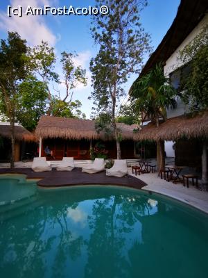 [P14] Piscina și locul de lenevit » foto by cata2106
 - 
<span class="allrVoted glyphicon glyphicon-heart hidden" id="av1225408"></span>
<a class="m-l-10 hidden" id="sv1225408" onclick="voting_Foto_DelVot(,1225408,26809)" role="button">șterge vot <span class="glyphicon glyphicon-remove"></span></a>
<a id="v91225408" class=" c-red"  onclick="voting_Foto_SetVot(1225408)" role="button"><span class="glyphicon glyphicon-heart-empty"></span> <b>LIKE</b> = Votează poza</a> <img class="hidden"  id="f1225408W9" src="/imagini/loader.gif" border="0" /><span class="AjErrMes hidden" id="e1225408ErM"></span>