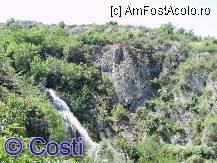 [P20] Privelişte de ansamblu, de pe înălţimile care domină cascada Kaya Bunar. » foto by Costi
 - 
<span class="allrVoted glyphicon glyphicon-heart hidden" id="av244586"></span>
<a class="m-l-10 hidden" id="sv244586" onclick="voting_Foto_DelVot(,244586,26861)" role="button">șterge vot <span class="glyphicon glyphicon-remove"></span></a>
<a id="v9244586" class=" c-red"  onclick="voting_Foto_SetVot(244586)" role="button"><span class="glyphicon glyphicon-heart-empty"></span> <b>LIKE</b> = Votează poza</a> <img class="hidden"  id="f244586W9" src="/imagini/loader.gif" border="0" /><span class="AjErrMes hidden" id="e244586ErM"></span>