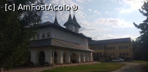 [P17] Mănăstirea Chiroiu, Ialomița » foto by Mioritik
 - 
<span class="allrVoted glyphicon glyphicon-heart hidden" id="av1240686"></span>
<a class="m-l-10 hidden" id="sv1240686" onclick="voting_Foto_DelVot(,1240686,26948)" role="button">șterge vot <span class="glyphicon glyphicon-remove"></span></a>
<a id="v91240686" class=" c-red"  onclick="voting_Foto_SetVot(1240686)" role="button"><span class="glyphicon glyphicon-heart-empty"></span> <b>LIKE</b> = Votează poza</a> <img class="hidden"  id="f1240686W9" src="/imagini/loader.gif" border="0" /><span class="AjErrMes hidden" id="e1240686ErM"></span>