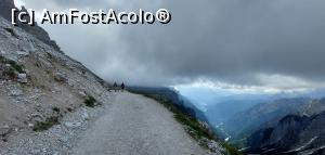 [P01] 1. C&acirc;nd am fost la Tre Cime, nu știam că a doua zi vom ajunge la lacul ce se vede &icirc;n depărtare. » foto by msnd
 - 
<span class="allrVoted glyphicon glyphicon-heart hidden" id="av1242889"></span>
<a class="m-l-10 hidden" id="sv1242889" onclick="voting_Foto_DelVot(,1242889,26972)" role="button">șterge vot <span class="glyphicon glyphicon-remove"></span></a>
<a id="v91242889" class=" c-red"  onclick="voting_Foto_SetVot(1242889)" role="button"><span class="glyphicon glyphicon-heart-empty"></span> <b>LIKE</b> = Votează poza</a> <img class="hidden"  id="f1242889W9" src="/imagini/loader.gif" border="0" /><span class="AjErrMes hidden" id="e1242889ErM"></span>