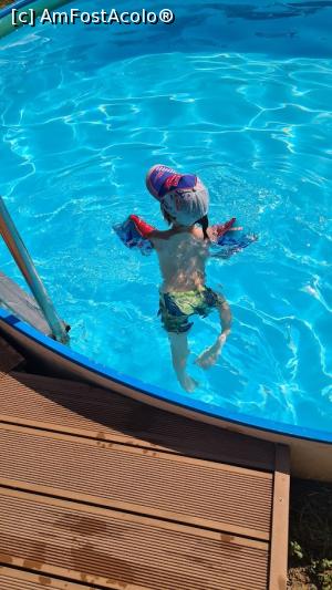 [P01] Piscina mica » foto by codryna
 - 
<span class="allrVoted glyphicon glyphicon-heart hidden" id="av1248671"></span>
<a class="m-l-10 hidden" id="sv1248671" onclick="voting_Foto_DelVot(,1248671,27029)" role="button">șterge vot <span class="glyphicon glyphicon-remove"></span></a>
<a id="v91248671" class=" c-red"  onclick="voting_Foto_SetVot(1248671)" role="button"><span class="glyphicon glyphicon-heart-empty"></span> <b>LIKE</b> = Votează poza</a> <img class="hidden"  id="f1248671W9" src="/imagini/loader.gif" border="0" /><span class="AjErrMes hidden" id="e1248671ErM"></span>