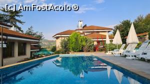 [P07] Piscina mare » foto by codryna
 - 
<span class="allrVoted glyphicon glyphicon-heart hidden" id="av1248677"></span>
<a class="m-l-10 hidden" id="sv1248677" onclick="voting_Foto_DelVot(,1248677,27029)" role="button">șterge vot <span class="glyphicon glyphicon-remove"></span></a>
<a id="v91248677" class=" c-red"  onclick="voting_Foto_SetVot(1248677)" role="button"><span class="glyphicon glyphicon-heart-empty"></span> <b>LIKE</b> = Votează poza</a> <img class="hidden"  id="f1248677W9" src="/imagini/loader.gif" border="0" /><span class="AjErrMes hidden" id="e1248677ErM"></span>