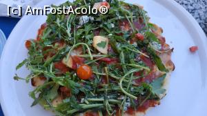 [P18] pizza cu rucola » foto by elenaadina
 - 
<span class="allrVoted glyphicon glyphicon-heart hidden" id="av1249136"></span>
<a class="m-l-10 hidden" id="sv1249136" onclick="voting_Foto_DelVot(,1249136,27039)" role="button">șterge vot <span class="glyphicon glyphicon-remove"></span></a>
<a id="v91249136" class=" c-red"  onclick="voting_Foto_SetVot(1249136)" role="button"><span class="glyphicon glyphicon-heart-empty"></span> <b>LIKE</b> = Votează poza</a> <img class="hidden"  id="f1249136W9" src="/imagini/loader.gif" border="0" /><span class="AjErrMes hidden" id="e1249136ErM"></span>