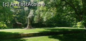 [P48] <strong>Monument închinat lui Juan Federico Muntadas</strong>, cunoscut ca <strong>arhitect al parcului natural Monasterio de Piedra.</strong> » foto by Aurici
 - 
<span class="allrVoted glyphicon glyphicon-heart hidden" id="av1259521"></span>
<a class="m-l-10 hidden" id="sv1259521" onclick="voting_Foto_DelVot(,1259521,27117)" role="button">șterge vot <span class="glyphicon glyphicon-remove"></span></a>
<a id="v91259521" class=" c-red"  onclick="voting_Foto_SetVot(1259521)" role="button"><span class="glyphicon glyphicon-heart-empty"></span> <b>LIKE</b> = Votează poza</a> <img class="hidden"  id="f1259521W9" src="/imagini/loader.gif" border="0" /><span class="AjErrMes hidden" id="e1259521ErM"></span>