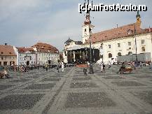 [P01] Sibiu-Piata Mare, in dreapta Catedrala catolica, scena pregatita pt spectacole.  » foto by maryka
 - 
<span class="allrVoted glyphicon glyphicon-heart hidden" id="av458622"></span>
<a class="m-l-10 hidden" id="sv458622" onclick="voting_Foto_DelVot(,458622,27170)" role="button">șterge vot <span class="glyphicon glyphicon-remove"></span></a>
<a id="v9458622" class=" c-red"  onclick="voting_Foto_SetVot(458622)" role="button"><span class="glyphicon glyphicon-heart-empty"></span> <b>LIKE</b> = Votează poza</a> <img class="hidden"  id="f458622W9" src="/imagini/loader.gif" border="0" /><span class="AjErrMes hidden" id="e458622ErM"></span>