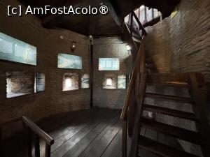 [P34] Turnul Dulgherilor,interior » foto by AZE
 - 
<span class="allrVoted glyphicon glyphicon-heart hidden" id="av1505776"></span>
<a class="m-l-10 hidden" id="sv1505776" onclick="voting_Foto_DelVot(,1505776,27170)" role="button">șterge vot <span class="glyphicon glyphicon-remove"></span></a>
<a id="v91505776" class=" c-red"  onclick="voting_Foto_SetVot(1505776)" role="button"><span class="glyphicon glyphicon-heart-empty"></span> <b>LIKE</b> = Votează poza</a> <img class="hidden"  id="f1505776W9" src="/imagini/loader.gif" border="0" /><span class="AjErrMes hidden" id="e1505776ErM"></span>