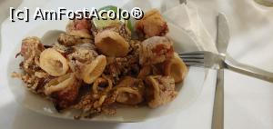 [P45] Taverna To Kyma  - calamari prăjiți » foto by Carmen Ion
 - 
<span class="allrVoted glyphicon glyphicon-heart hidden" id="av1354989"></span>
<a class="m-l-10 hidden" id="sv1354989" onclick="voting_Foto_DelVot(,1354989,27186)" role="button">șterge vot <span class="glyphicon glyphicon-remove"></span></a>
<a id="v91354989" class=" c-red"  onclick="voting_Foto_SetVot(1354989)" role="button"><span class="glyphicon glyphicon-heart-empty"></span> <b>LIKE</b> = Votează poza</a> <img class="hidden"  id="f1354989W9" src="/imagini/loader.gif" border="0" /><span class="AjErrMes hidden" id="e1354989ErM"></span>