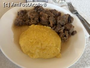 [P08] Restaurantul pensiunii Subcetate - tocan de miel » foto by nicole33
 - 
<span class="allrVoted glyphicon glyphicon-heart hidden" id="av1528491"></span>
<a class="m-l-10 hidden" id="sv1528491" onclick="voting_Foto_DelVot(,1528491,27266)" role="button">șterge vot <span class="glyphicon glyphicon-remove"></span></a>
<a id="v91528491" class=" c-red"  onclick="voting_Foto_SetVot(1528491)" role="button"><span class="glyphicon glyphicon-heart-empty"></span> <b>LIKE</b> = Votează poza</a> <img class="hidden"  id="f1528491W9" src="/imagini/loader.gif" border="0" /><span class="AjErrMes hidden" id="e1528491ErM"></span>