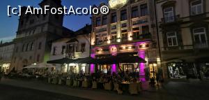 [P22] Hotel și restaurant Slavia, cel mai cu moț de pe bulevard. În stânga lui este Hostinec. » foto by Aurici
 - 
<span class="allrVoted glyphicon glyphicon-heart hidden" id="av1278276"></span>
<a class="m-l-10 hidden" id="sv1278276" onclick="voting_Foto_DelVot(,1278276,27308)" role="button">șterge vot <span class="glyphicon glyphicon-remove"></span></a>
<a id="v91278276" class=" c-red"  onclick="voting_Foto_SetVot(1278276)" role="button"><span class="glyphicon glyphicon-heart-empty"></span> <b>LIKE</b> = Votează poza</a> <img class="hidden"  id="f1278276W9" src="/imagini/loader.gif" border="0" /><span class="AjErrMes hidden" id="e1278276ErM"></span>