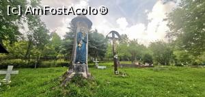 [P40] Cimitirul satului. » foto by Aurici
 - 
<span class="allrVoted glyphicon glyphicon-heart hidden" id="av1282262"></span>
<a class="m-l-10 hidden" id="sv1282262" onclick="voting_Foto_DelVot(,1282262,27361)" role="button">șterge vot <span class="glyphicon glyphicon-remove"></span></a>
<a id="v91282262" class=" c-red"  onclick="voting_Foto_SetVot(1282262)" role="button"><span class="glyphicon glyphicon-heart-empty"></span> <b>LIKE</b> = Votează poza</a> <img class="hidden"  id="f1282262W9" src="/imagini/loader.gif" border="0" /><span class="AjErrMes hidden" id="e1282262ErM"></span>