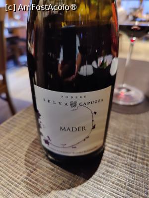 [P14] Restaurant Il Girasole; vinul » foto by crismis
 - 
<span class="allrVoted glyphicon glyphicon-heart hidden" id="av1515012"></span>
<a class="m-l-10 hidden" id="sv1515012" onclick="voting_Foto_DelVot(,1515012,27463)" role="button">șterge vot <span class="glyphicon glyphicon-remove"></span></a>
<a id="v91515012" class=" c-red"  onclick="voting_Foto_SetVot(1515012)" role="button"><span class="glyphicon glyphicon-heart-empty"></span> <b>LIKE</b> = Votează poza</a> <img class="hidden"  id="f1515012W9" src="/imagini/loader.gif" border="0" /><span class="AjErrMes hidden" id="e1515012ErM"></span>