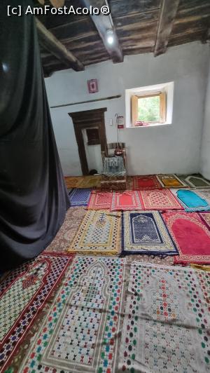 [P42] Amburiq mosque » foto by robert
 - 
<span class="allrVoted glyphicon glyphicon-heart hidden" id="av1325872"></span>
<a class="m-l-10 hidden" id="sv1325872" onclick="voting_Foto_DelVot(,1325872,27498)" role="button">șterge vot <span class="glyphicon glyphicon-remove"></span></a>
<a id="v91325872" class=" c-red"  onclick="voting_Foto_SetVot(1325872)" role="button"><span class="glyphicon glyphicon-heart-empty"></span> <b>LIKE</b> = Votează poza</a> <img class="hidden"  id="f1325872W9" src="/imagini/loader.gif" border="0" /><span class="AjErrMes hidden" id="e1325872ErM"></span>