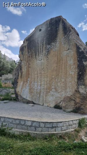 [P48] Budha Rock » foto by robert
 - 
<span class="allrVoted glyphicon glyphicon-heart hidden" id="av1325878"></span>
<a class="m-l-10 hidden" id="sv1325878" onclick="voting_Foto_DelVot(,1325878,27498)" role="button">șterge vot <span class="glyphicon glyphicon-remove"></span></a>
<a id="v91325878" class=" c-red"  onclick="voting_Foto_SetVot(1325878)" role="button"><span class="glyphicon glyphicon-heart-empty"></span> <b>LIKE</b> = Votează poza</a> <img class="hidden"  id="f1325878W9" src="/imagini/loader.gif" border="0" /><span class="AjErrMes hidden" id="e1325878ErM"></span>