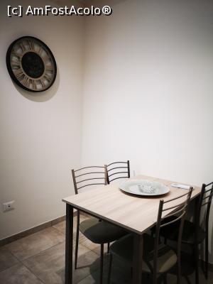 [P25] Casa Vacanze Marconi 22; bucătărie » foto by crismis
 - 
<span class="allrVoted glyphicon glyphicon-heart hidden" id="av1310885"></span>
<a class="m-l-10 hidden" id="sv1310885" onclick="voting_Foto_DelVot(,1310885,27583)" role="button">șterge vot <span class="glyphicon glyphicon-remove"></span></a>
<a id="v91310885" class=" c-red"  onclick="voting_Foto_SetVot(1310885)" role="button"><span class="glyphicon glyphicon-heart-empty"></span> <b>LIKE</b> = Votează poza</a> <img class="hidden"  id="f1310885W9" src="/imagini/loader.gif" border="0" /><span class="AjErrMes hidden" id="e1310885ErM"></span>