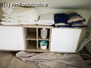 [P31] Casa Vacanze Marconi 22; dulapul de pe holul mansardei » foto by crismis
 - 
<span class="allrVoted glyphicon glyphicon-heart hidden" id="av1310891"></span>
<a class="m-l-10 hidden" id="sv1310891" onclick="voting_Foto_DelVot(,1310891,27583)" role="button">șterge vot <span class="glyphicon glyphicon-remove"></span></a>
<a id="v91310891" class=" c-red"  onclick="voting_Foto_SetVot(1310891)" role="button"><span class="glyphicon glyphicon-heart-empty"></span> <b>LIKE</b> = Votează poza</a> <img class="hidden"  id="f1310891W9" src="/imagini/loader.gif" border="0" /><span class="AjErrMes hidden" id="e1310891ErM"></span>