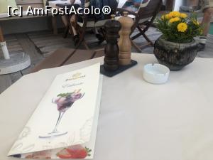 [P06] Stanglwirt - meniul special de dulciuri, de aici am luat inghetata, le-as fi testat pe toate :) » foto by mishu
 - 
<span class="allrVoted glyphicon glyphicon-heart hidden" id="av1316726"></span>
<a class="m-l-10 hidden" id="sv1316726" onclick="voting_Foto_DelVot(,1316726,27631)" role="button">șterge vot <span class="glyphicon glyphicon-remove"></span></a>
<a id="v91316726" class=" c-red"  onclick="voting_Foto_SetVot(1316726)" role="button"><span class="glyphicon glyphicon-heart-empty"></span> <b>LIKE</b> = Votează poza</a> <img class="hidden"  id="f1316726W9" src="/imagini/loader.gif" border="0" /><span class="AjErrMes hidden" id="e1316726ErM"></span>