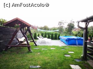 [P18] Casa Lopa; leagănul și piscina » foto by crismis
 - 
<span class="allrVoted glyphicon glyphicon-heart hidden" id="av1331037"></span>
<a class="m-l-10 hidden" id="sv1331037" onclick="voting_Foto_DelVot(,1331037,27745)" role="button">șterge vot <span class="glyphicon glyphicon-remove"></span></a>
<a id="v91331037" class=" c-red"  onclick="voting_Foto_SetVot(1331037)" role="button"><span class="glyphicon glyphicon-heart-empty"></span> <b>LIKE</b> = Votează poza</a> <img class="hidden"  id="f1331037W9" src="/imagini/loader.gif" border="0" /><span class="AjErrMes hidden" id="e1331037ErM"></span>