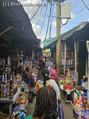 [P18] Makola market » foto by robert
 - 
<span class="allrVoted glyphicon glyphicon-heart hidden" id="av1417622"></span>
<a class="m-l-10 hidden" id="sv1417622" onclick="voting_Foto_DelVot(,1417622,27874)" role="button">șterge vot <span class="glyphicon glyphicon-remove"></span></a>
<a id="v91417622" class=" c-red"  onclick="voting_Foto_SetVot(1417622)" role="button"><span class="glyphicon glyphicon-heart-empty"></span> <b>LIKE</b> = Votează poza</a> <img class="hidden"  id="f1417622W9" src="/imagini/loader.gif" border="0" /><span class="AjErrMes hidden" id="e1417622ErM"></span>