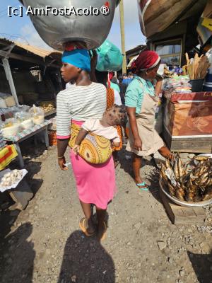 [P07] Makola market » foto by robert
 - 
<span class="allrVoted glyphicon glyphicon-heart hidden" id="av1417611"></span>
<a class="m-l-10 hidden" id="sv1417611" onclick="voting_Foto_DelVot(,1417611,27874)" role="button">șterge vot <span class="glyphicon glyphicon-remove"></span></a>
<a id="v91417611" class=" c-red"  onclick="voting_Foto_SetVot(1417611)" role="button"><span class="glyphicon glyphicon-heart-empty"></span> <b>LIKE</b> = Votează poza</a> <img class="hidden"  id="f1417611W9" src="/imagini/loader.gif" border="0" /><span class="AjErrMes hidden" id="e1417611ErM"></span>