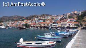 [P10] O parte din portul Pytagorion. » foto by ovidiuyepi
 - 
<span class="allrVoted glyphicon glyphicon-heart hidden" id="av1219266"></span>
<a class="m-l-10 hidden" id="sv1219266" onclick="voting_Foto_DelVot(,1219266,27937)" role="button">șterge vot <span class="glyphicon glyphicon-remove"></span></a>
<a id="v91219266" class=" c-red"  onclick="voting_Foto_SetVot(1219266)" role="button"><span class="glyphicon glyphicon-heart-empty"></span> <b>LIKE</b> = Votează poza</a> <img class="hidden"  id="f1219266W9" src="/imagini/loader.gif" border="0" /><span class="AjErrMes hidden" id="e1219266ErM"></span>