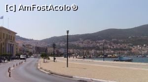 [P13] Bulevardul Sofouli si Debarcaderul din Samos Town. » foto by ovidiuyepi
 - 
<span class="allrVoted glyphicon glyphicon-heart hidden" id="av1219269"></span>
<a class="m-l-10 hidden" id="sv1219269" onclick="voting_Foto_DelVot(,1219269,27937)" role="button">șterge vot <span class="glyphicon glyphicon-remove"></span></a>
<a id="v91219269" class=" c-red"  onclick="voting_Foto_SetVot(1219269)" role="button"><span class="glyphicon glyphicon-heart-empty"></span> <b>LIKE</b> = Votează poza</a> <img class="hidden"  id="f1219269W9" src="/imagini/loader.gif" border="0" /><span class="AjErrMes hidden" id="e1219269ErM"></span>