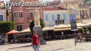 [P30] Subsemnatul in fata ,,Leului” din Piata Centrala, Samos Town. » foto by ovidiuyepi
 - 
<span class="allrVoted glyphicon glyphicon-heart hidden" id="av1219286"></span>
<a class="m-l-10 hidden" id="sv1219286" onclick="voting_Foto_DelVot(,1219286,27937)" role="button">șterge vot <span class="glyphicon glyphicon-remove"></span></a>
<a id="v91219286" class=" c-red"  onclick="voting_Foto_SetVot(1219286)" role="button"><span class="glyphicon glyphicon-heart-empty"></span> <b>LIKE</b> = Votează poza</a> <img class="hidden"  id="f1219286W9" src="/imagini/loader.gif" border="0" /><span class="AjErrMes hidden" id="e1219286ErM"></span>