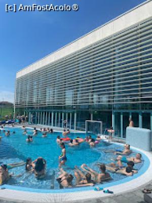 [P03] piscina exterioara cu bar, perfecta pentru zilele calde de vara » foto by ligiaale
 - 
<span class="allrVoted glyphicon glyphicon-heart hidden" id="av1405387"></span>
<a class="m-l-10 hidden" id="sv1405387" onclick="voting_Foto_DelVot(,1405387,28027)" role="button">șterge vot <span class="glyphicon glyphicon-remove"></span></a>
<a id="v91405387" class=" c-red"  onclick="voting_Foto_SetVot(1405387)" role="button"><span class="glyphicon glyphicon-heart-empty"></span> <b>LIKE</b> = Votează poza</a> <img class="hidden"  id="f1405387W9" src="/imagini/loader.gif" border="0" /><span class="AjErrMes hidden" id="e1405387ErM"></span>