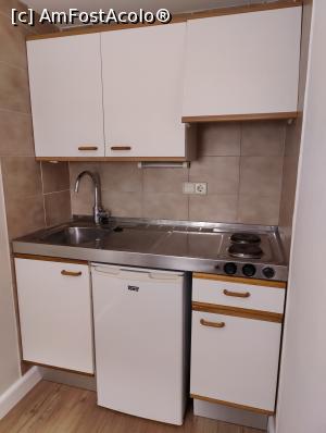 [P11] Apartament; bucătăria » foto by crismis
 - 
<span class="allrVoted glyphicon glyphicon-heart hidden" id="av1371565"></span>
<a class="m-l-10 hidden" id="sv1371565" onclick="voting_Foto_DelVot(,1371565,28091)" role="button">șterge vot <span class="glyphicon glyphicon-remove"></span></a>
<a id="v91371565" class=" c-red"  onclick="voting_Foto_SetVot(1371565)" role="button"><span class="glyphicon glyphicon-heart-empty"></span> <b>LIKE</b> = Votează poza</a> <img class="hidden"  id="f1371565W9" src="/imagini/loader.gif" border="0" /><span class="AjErrMes hidden" id="e1371565ErM"></span>