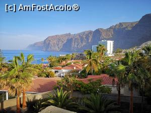 [P01] Acantilados de Los Gigantes; vedere de la Mirados Los Gigantes » foto by crismis
 - 
<span class="allrVoted glyphicon glyphicon-heart hidden" id="av1158334"></span>
<a class="m-l-10 hidden" id="sv1158334" onclick="voting_Foto_DelVot(,1158334,28123)" role="button">șterge vot <span class="glyphicon glyphicon-remove"></span></a>
<a id="v91158334" class=" c-red"  onclick="voting_Foto_SetVot(1158334)" role="button"><span class="glyphicon glyphicon-heart-empty"></span> <b>LIKE</b> = Votează poza</a> <img class="hidden"  id="f1158334W9" src="/imagini/loader.gif" border="0" /><span class="AjErrMes hidden" id="e1158334ErM"></span>