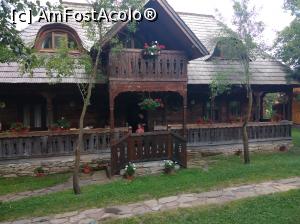 [P02] Casa veche de peste 100 de ani » foto by nicolaecornel
 - 
<span class="allrVoted glyphicon glyphicon-heart hidden" id="av1376053"></span>
<a class="m-l-10 hidden" id="sv1376053" onclick="voting_Foto_DelVot(,1376053,28133)" role="button">șterge vot <span class="glyphicon glyphicon-remove"></span></a>
<a id="v91376053" class=" c-red"  onclick="voting_Foto_SetVot(1376053)" role="button"><span class="glyphicon glyphicon-heart-empty"></span> <b>LIKE</b> = Votează poza</a> <img class="hidden"  id="f1376053W9" src="/imagini/loader.gif" border="0" /><span class="AjErrMes hidden" id="e1376053ErM"></span>