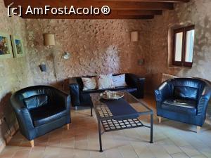 [P15] Casa Pina; living » foto by crismis
 - 
<span class="allrVoted glyphicon glyphicon-heart hidden" id="av1377660"></span>
<a class="m-l-10 hidden" id="sv1377660" onclick="voting_Foto_DelVot(,1377660,28149)" role="button">șterge vot <span class="glyphicon glyphicon-remove"></span></a>
<a id="v91377660" class=" c-red"  onclick="voting_Foto_SetVot(1377660)" role="button"><span class="glyphicon glyphicon-heart-empty"></span> <b>LIKE</b> = Votează poza</a> <img class="hidden"  id="f1377660W9" src="/imagini/loader.gif" border="0" /><span class="AjErrMes hidden" id="e1377660ErM"></span>