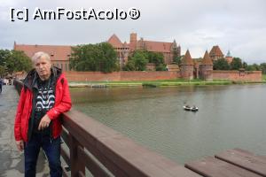 [P72] Castelul Malbork și Podul Sf. Adalbert văzute de pe malul stâng al Râului Nogat, cel mai bun loc de pozat și admirat Castelul » foto by mprofeanu
 - 
<span class="allrVoted glyphicon glyphicon-heart hidden" id="av1377793"></span>
<a class="m-l-10 hidden" id="sv1377793" onclick="voting_Foto_DelVot(,1377793,28150)" role="button">șterge vot <span class="glyphicon glyphicon-remove"></span></a>
<a id="v91377793" class=" c-red"  onclick="voting_Foto_SetVot(1377793)" role="button"><span class="glyphicon glyphicon-heart-empty"></span> <b>LIKE</b> = Votează poza</a> <img class="hidden"  id="f1377793W9" src="/imagini/loader.gif" border="0" /><span class="AjErrMes hidden" id="e1377793ErM"></span>