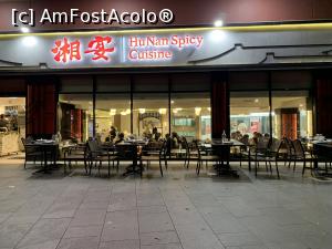 [P06] Terasa restaurantului chinezesc se află pe trotuar » foto by AZE
 - 
<span class="allrVoted glyphicon glyphicon-heart hidden" id="av1385078"></span>
<a class="m-l-10 hidden" id="sv1385078" onclick="voting_Foto_DelVot(,1385078,28215)" role="button">șterge vot <span class="glyphicon glyphicon-remove"></span></a>
<a id="v91385078" class=" c-red"  onclick="voting_Foto_SetVot(1385078)" role="button"><span class="glyphicon glyphicon-heart-empty"></span> <b>LIKE</b> = Votează poza</a> <img class="hidden"  id="f1385078W9" src="/imagini/loader.gif" border="0" /><span class="AjErrMes hidden" id="e1385078ErM"></span>