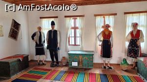 [P10] Costume populare - hol etaj. » foto by tata123 🔱
 - 
<span class="allrVoted glyphicon glyphicon-heart hidden" id="av1386421"></span>
<a class="m-l-10 hidden" id="sv1386421" onclick="voting_Foto_DelVot(,1386421,28231)" role="button">șterge vot <span class="glyphicon glyphicon-remove"></span></a>
<a id="v91386421" class=" c-red"  onclick="voting_Foto_SetVot(1386421)" role="button"><span class="glyphicon glyphicon-heart-empty"></span> <b>LIKE</b> = Votează poza</a> <img class="hidden"  id="f1386421W9" src="/imagini/loader.gif" border="0" /><span class="AjErrMes hidden" id="e1386421ErM"></span>