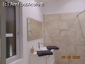 [P14] mansarda, mica baie cu chiuveta si toaleta » foto by Yolanda
 - 
<span class="allrVoted glyphicon glyphicon-heart hidden" id="av1524156"></span>
<a class="m-l-10 hidden" id="sv1524156" onclick="voting_Foto_DelVot(,1524156,28286)" role="button">șterge vot <span class="glyphicon glyphicon-remove"></span></a>
<a id="v91524156" class=" c-red"  onclick="voting_Foto_SetVot(1524156)" role="button"><span class="glyphicon glyphicon-heart-empty"></span> <b>LIKE</b> = Votează poza</a> <img class="hidden"  id="f1524156W9" src="/imagini/loader.gif" border="0" /><span class="AjErrMes hidden" id="e1524156ErM"></span>