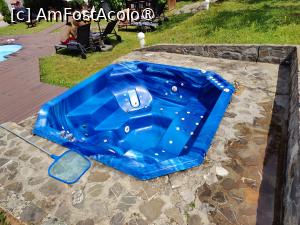 [P31] Boutique Hotel Le Baron - jacuzzi » foto by crismis
 - 
<span class="allrVoted glyphicon glyphicon-heart hidden" id="av1397780"></span>
<a class="m-l-10 hidden" id="sv1397780" onclick="voting_Foto_DelVot(,1397780,28321)" role="button">șterge vot <span class="glyphicon glyphicon-remove"></span></a>
<a id="v91397780" class=" c-red"  onclick="voting_Foto_SetVot(1397780)" role="button"><span class="glyphicon glyphicon-heart-empty"></span> <b>LIKE</b> = Votează poza</a> <img class="hidden"  id="f1397780W9" src="/imagini/loader.gif" border="0" /><span class="AjErrMes hidden" id="e1397780ErM"></span>