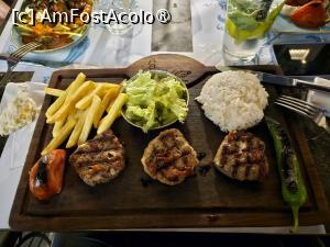 [P26] Kofte sau parjoale moldovenesti?  » foto by DOINITA
 - 
<span class="allrVoted glyphicon glyphicon-heart hidden" id="av1412705"></span>
<a class="m-l-10 hidden" id="sv1412705" onclick="voting_Foto_DelVot(,1412705,28444)" role="button">șterge vot <span class="glyphicon glyphicon-remove"></span></a>
<a id="v91412705" class=" c-red"  onclick="voting_Foto_SetVot(1412705)" role="button"><span class="glyphicon glyphicon-heart-empty"></span> <b>LIKE</b> = Votează poza</a> <img class="hidden"  id="f1412705W9" src="/imagini/loader.gif" border="0" /><span class="AjErrMes hidden" id="e1412705ErM"></span>