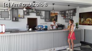 [P19] Unicul bar, cu simpaticul barman la datorie. » foto by Scorpions
 - 
<span class="allrVoted glyphicon glyphicon-heart hidden" id="av1421557"></span>
<a class="m-l-10 hidden" id="sv1421557" onclick="voting_Foto_DelVot(,1421557,28510)" role="button">șterge vot <span class="glyphicon glyphicon-remove"></span></a>
<a id="v91421557" class=" c-red"  onclick="voting_Foto_SetVot(1421557)" role="button"><span class="glyphicon glyphicon-heart-empty"></span> <b>LIKE</b> = Votează poza</a> <img class="hidden"  id="f1421557W9" src="/imagini/loader.gif" border="0" /><span class="AjErrMes hidden" id="e1421557ErM"></span>