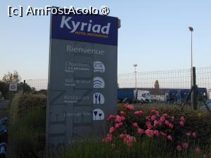 [P01] Tours - Hotel Kyriad Tours Sud. La intrare în curte. » foto by iulianic
 - 
<span class="allrVoted glyphicon glyphicon-heart hidden" id="av1434099"></span>
<a class="m-l-10 hidden" id="sv1434099" onclick="voting_Foto_DelVot(,1434099,28612)" role="button">șterge vot <span class="glyphicon glyphicon-remove"></span></a>
<a id="v91434099" class=" c-red"  onclick="voting_Foto_SetVot(1434099)" role="button"><span class="glyphicon glyphicon-heart-empty"></span> <b>LIKE</b> = Votează poza</a> <img class="hidden"  id="f1434099W9" src="/imagini/loader.gif" border="0" /><span class="AjErrMes hidden" id="e1434099ErM"></span>