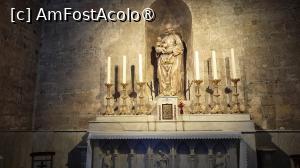 [P42] capela Nostradamus, statuia Fecioarei Maria cu pruncul în brate » foto by Yolanda
 - 
<span class="allrVoted glyphicon glyphicon-heart hidden" id="av1443894"></span>
<a class="m-l-10 hidden" id="sv1443894" onclick="voting_Foto_DelVot(,1443894,28687)" role="button">șterge vot <span class="glyphicon glyphicon-remove"></span></a>
<a id="v91443894" class=" c-red"  onclick="voting_Foto_SetVot(1443894)" role="button"><span class="glyphicon glyphicon-heart-empty"></span> <b>LIKE</b> = Votează poza</a> <img class="hidden"  id="f1443894W9" src="/imagini/loader.gif" border="0" /><span class="AjErrMes hidden" id="e1443894ErM"></span>