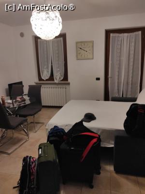 [P04] Livingul de la Residenza Prezzemolo » foto by ilee
 - 
<span class="allrVoted glyphicon glyphicon-heart hidden" id="av1444323"></span>
<a class="m-l-10 hidden" id="sv1444323" onclick="voting_Foto_DelVot(,1444323,28691)" role="button">șterge vot <span class="glyphicon glyphicon-remove"></span></a>
<a id="v91444323" class=" c-red"  onclick="voting_Foto_SetVot(1444323)" role="button"><span class="glyphicon glyphicon-heart-empty"></span> <b>LIKE</b> = Votează poza</a> <img class="hidden"  id="f1444323W9" src="/imagini/loader.gif" border="0" /><span class="AjErrMes hidden" id="e1444323ErM"></span>