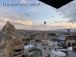 [P64] Castle Cave Hotel Göreme - admirând din balcon zborul matinal al baloanelor cu aer cald » foto by nicole33
 - 
<span class="allrVoted glyphicon glyphicon-heart hidden" id="av1447307"></span>
<a class="m-l-10 hidden" id="sv1447307" onclick="voting_Foto_DelVot(,1447307,28714)" role="button">șterge vot <span class="glyphicon glyphicon-remove"></span></a>
<a id="v91447307" class=" c-red"  onclick="voting_Foto_SetVot(1447307)" role="button"><span class="glyphicon glyphicon-heart-empty"></span> <b>LIKE</b> = Votează poza</a> <img class="hidden"  id="f1447307W9" src="/imagini/loader.gif" border="0" /><span class="AjErrMes hidden" id="e1447307ErM"></span>