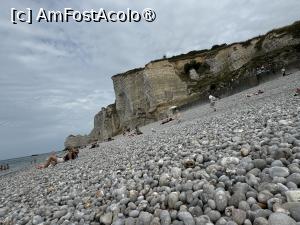 P04 [AUG-2024] Așa arată pietrele de pe plajă, frumos rotunjite de mama natură