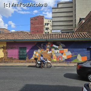 [P03] orașul Medellin » foto by robert
 - 
<span class="allrVoted glyphicon glyphicon-heart hidden" id="av1475407"></span>
<a class="m-l-10 hidden" id="sv1475407" onclick="voting_Foto_DelVot(,1475407,28935)" role="button">șterge vot <span class="glyphicon glyphicon-remove"></span></a>
<a id="v91475407" class=" c-red"  onclick="voting_Foto_SetVot(1475407)" role="button"><span class="glyphicon glyphicon-heart-empty"></span> <b>LIKE</b> = Votează poza</a> <img class="hidden"  id="f1475407W9" src="/imagini/loader.gif" border="0" /><span class="AjErrMes hidden" id="e1475407ErM"></span>