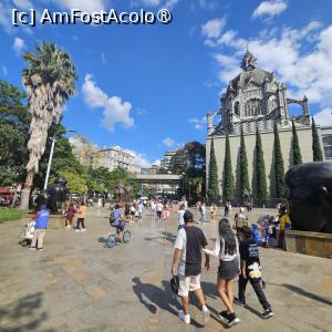 [P07] Plazza Botero » foto by robert
 - 
<span class="allrVoted glyphicon glyphicon-heart hidden" id="av1475411"></span>
<a class="m-l-10 hidden" id="sv1475411" onclick="voting_Foto_DelVot(,1475411,28935)" role="button">șterge vot <span class="glyphicon glyphicon-remove"></span></a>
<a id="v91475411" class=" c-red"  onclick="voting_Foto_SetVot(1475411)" role="button"><span class="glyphicon glyphicon-heart-empty"></span> <b>LIKE</b> = Votează poza</a> <img class="hidden"  id="f1475411W9" src="/imagini/loader.gif" border="0" /><span class="AjErrMes hidden" id="e1475411ErM"></span>