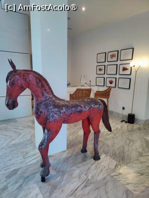 [P20] Decor în lobby » foto by crismis
 - 
<span class="allrVoted glyphicon glyphicon-heart hidden" id="av1483482"></span>
<a class="m-l-10 hidden" id="sv1483482" onclick="voting_Foto_DelVot(,1483482,28989)" role="button">șterge vot <span class="glyphicon glyphicon-remove"></span></a>
<a id="v91483482" class=" c-red"  onclick="voting_Foto_SetVot(1483482)" role="button"><span class="glyphicon glyphicon-heart-empty"></span> <b>LIKE</b> = Votează poza</a> <img class="hidden"  id="f1483482W9" src="/imagini/loader.gif" border="0" /><span class="AjErrMes hidden" id="e1483482ErM"></span>